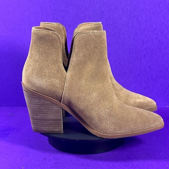 Lisa Vicky Women's Tan Suede Pointed Toe Ankle Heeled Booties Shoe Size 6.5-NEW - Picture 1 of 9